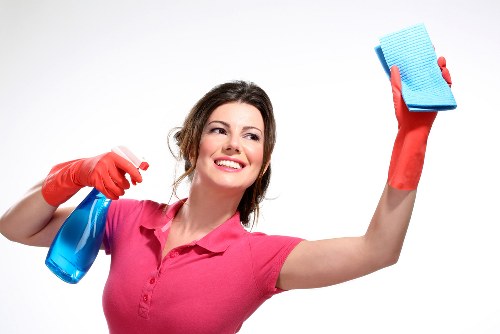 Technician treating mattress stains in Pimlico